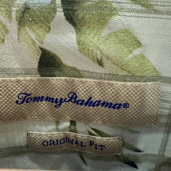 Tommy Bahama‎ Silk Camp Shirt XL Blue Floral Plaid Short Sleeve Button Up Aloha - Picture 7 of 7
